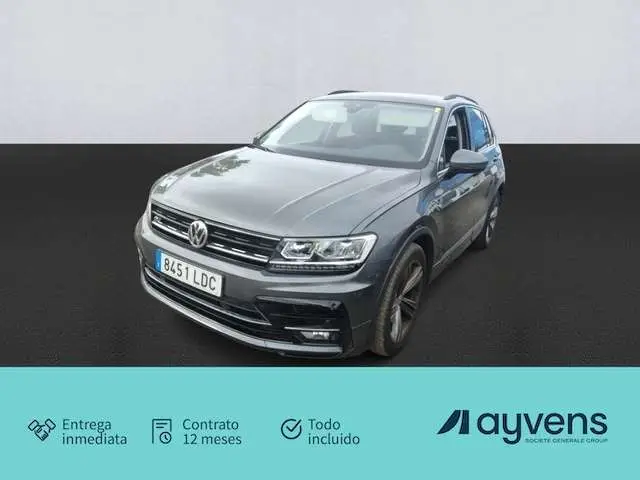 Photo 1 : Volkswagen Tiguan 2019 Essence