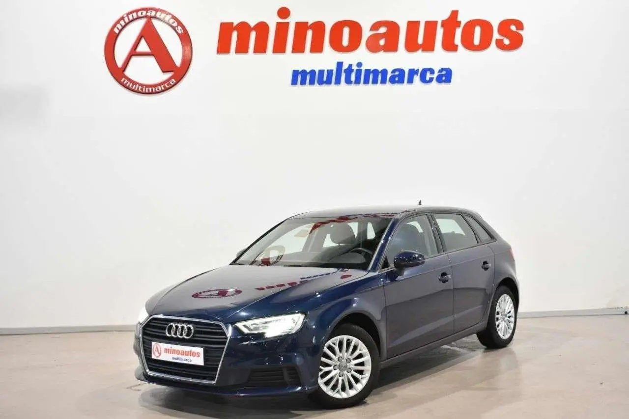 Photo 1 : Audi A3 2018 Diesel