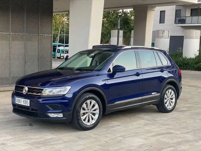 Photo 1 : Volkswagen Tiguan 2017 Essence