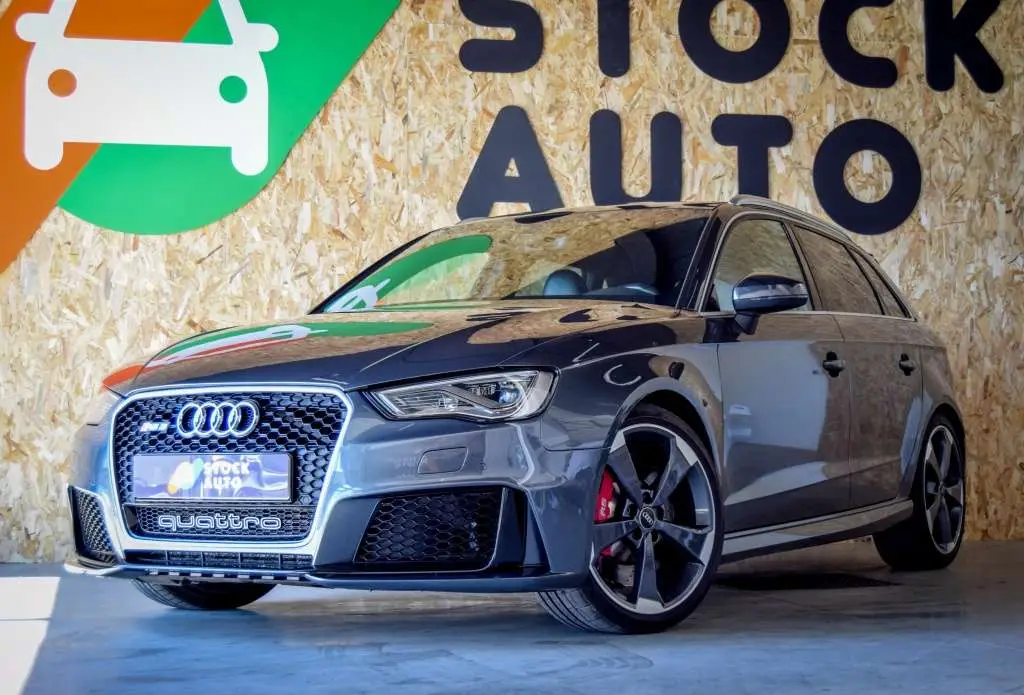 Photo 1 : Audi Rs3 2016 Essence