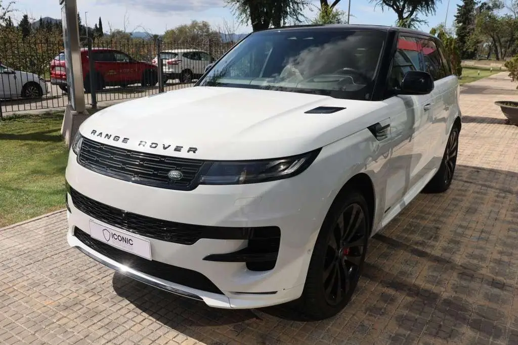 Photo 1 : Land Rover Range Rover Sport 2024 Hybrid