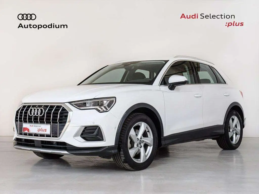 Photo 1 : Audi Q3 2020 Petrol