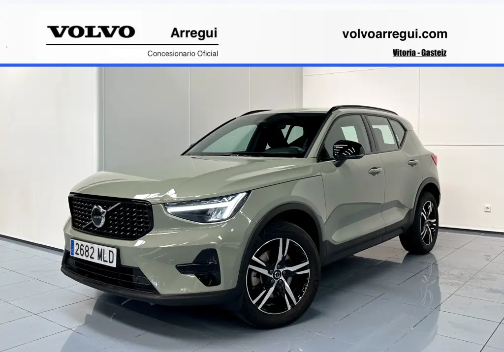 Photo 1 : Volvo Xc40 2023 Petrol