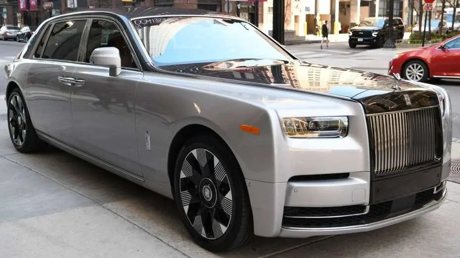 Photo 1 : Rolls-royce Phantom 2023 Essence