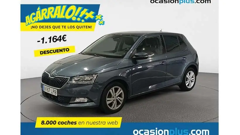 Photo 1 : Skoda Fabia 2021 Petrol