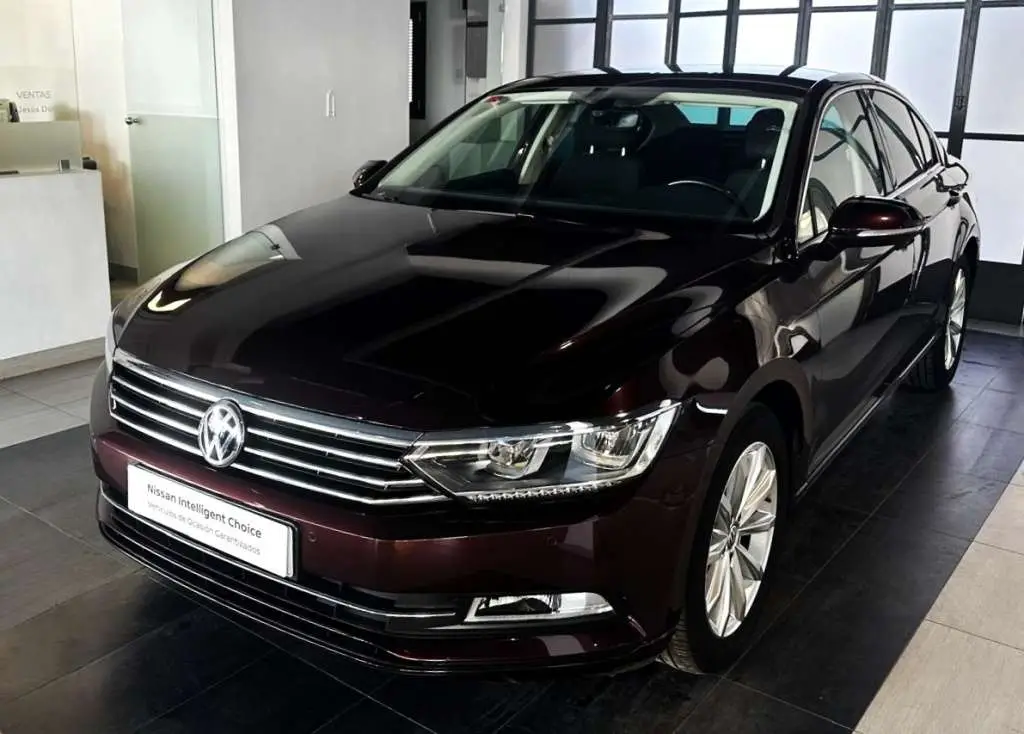 Photo 1 : Volkswagen Passat 2018 Diesel