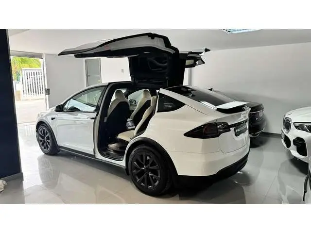 Photo 1 : Tesla Model X 2023 Électrique