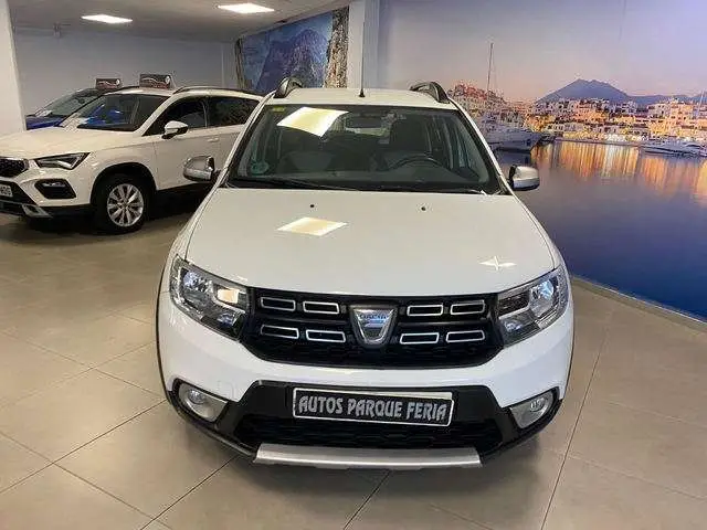 Photo 1 : Dacia Sandero 2020 Petrol