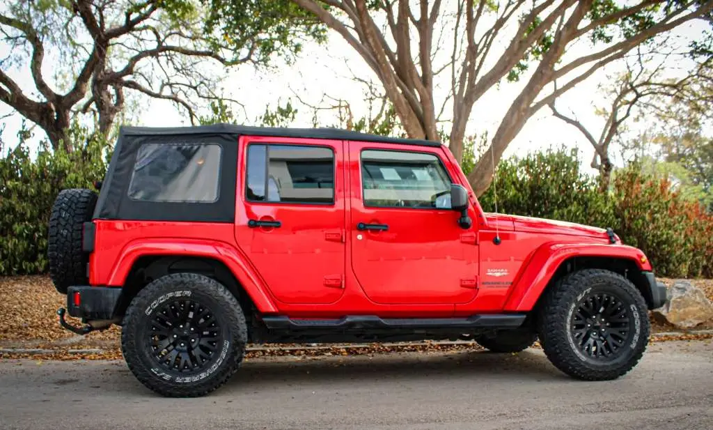 Photo 1 : Jeep Wrangler 2015 Diesel