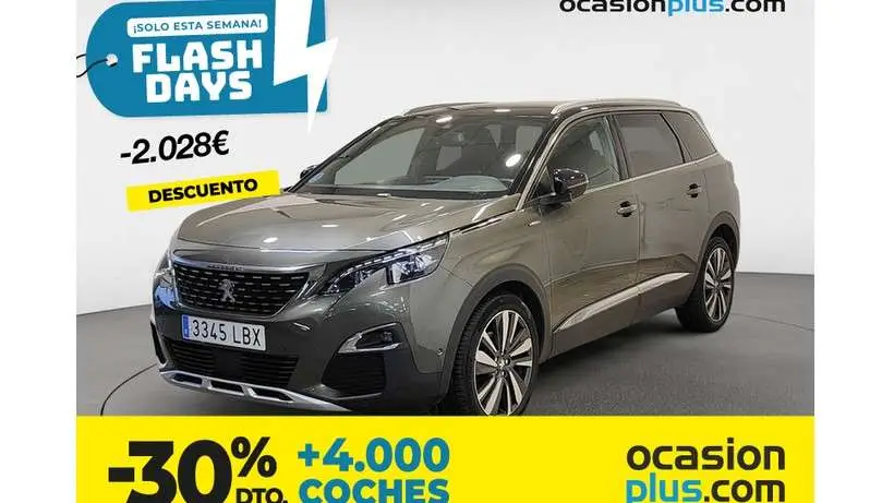 Photo 1 : Peugeot 5008 2019 Essence