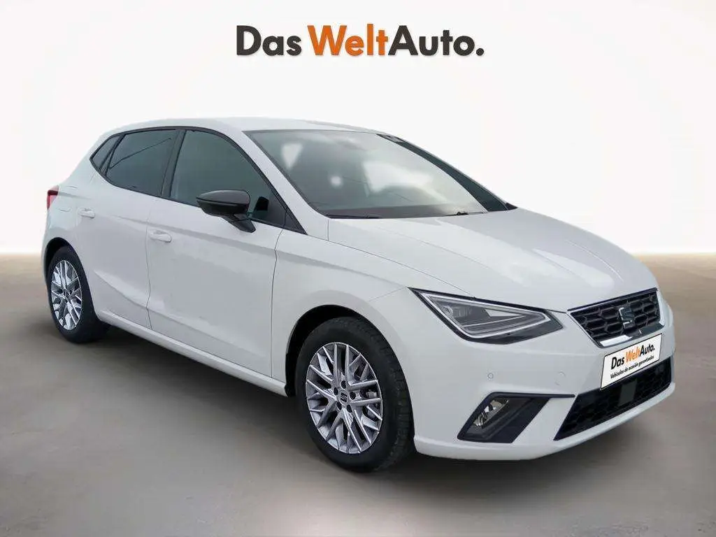 Photo 1 : Seat Ibiza 2024 Essence