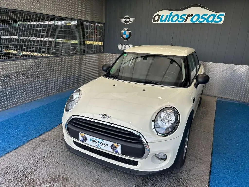 Photo 1 : Mini One 2017 Diesel