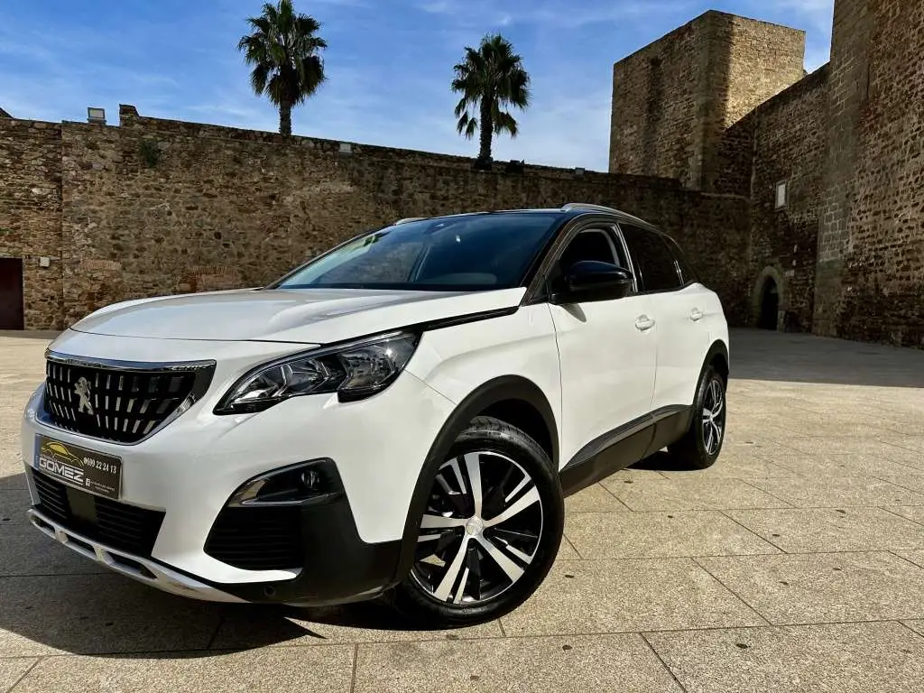 Photo 1 : Peugeot 3008 2021 Diesel