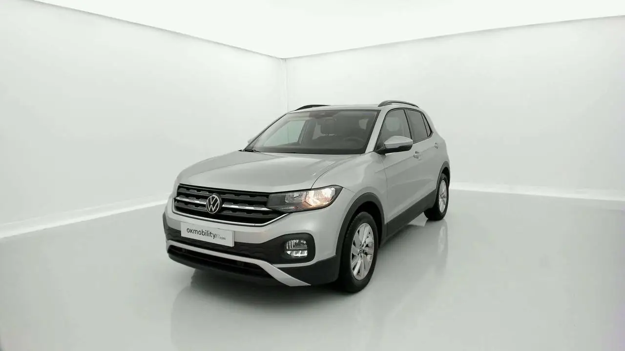 Photo 1 : Volkswagen T-cross 2022 Essence