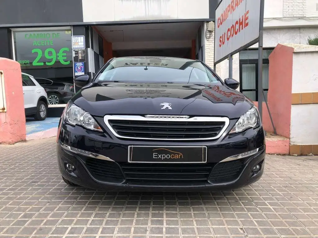 Photo 1 : Peugeot 308 2017 Petrol