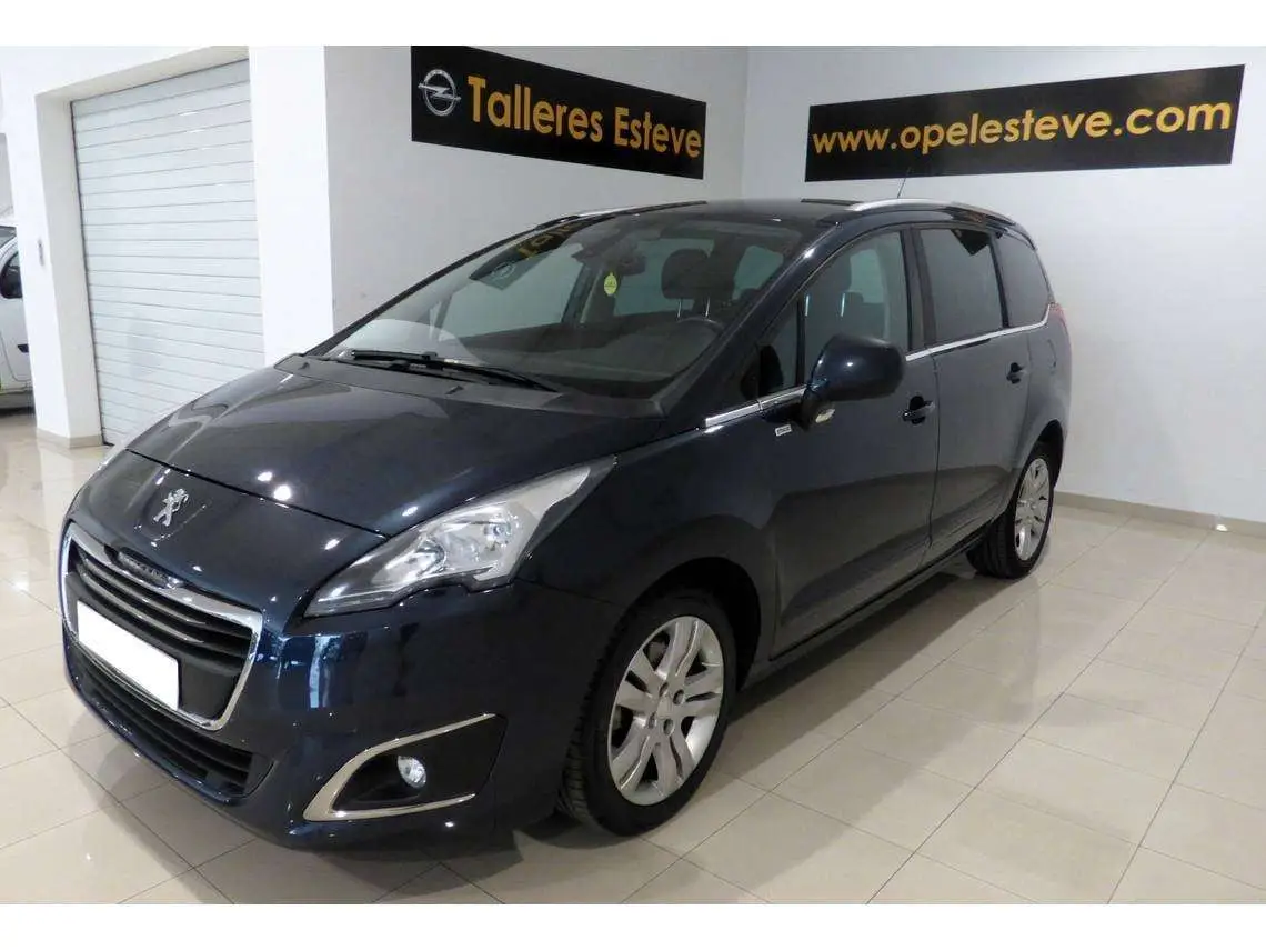 Photo 1 : Peugeot 5008 2016 Diesel