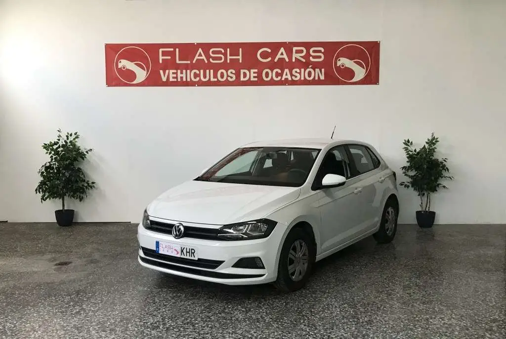 Photo 1 : Volkswagen Polo 2018 Essence