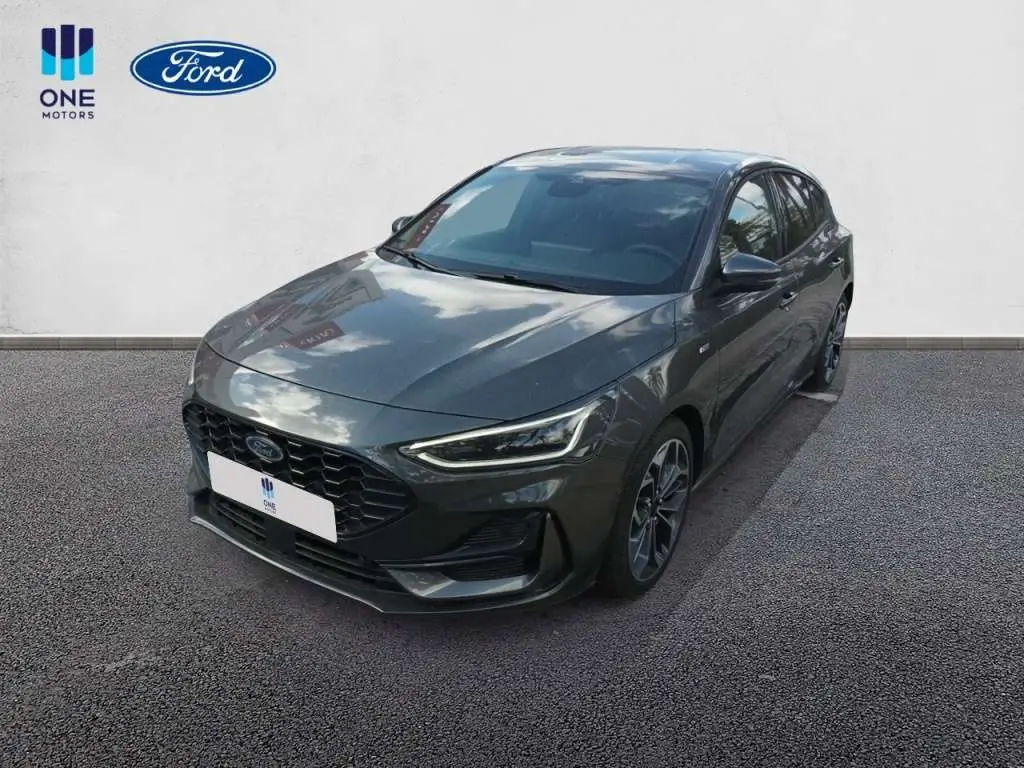 Photo 1 : Ford Focus 2024 Petrol