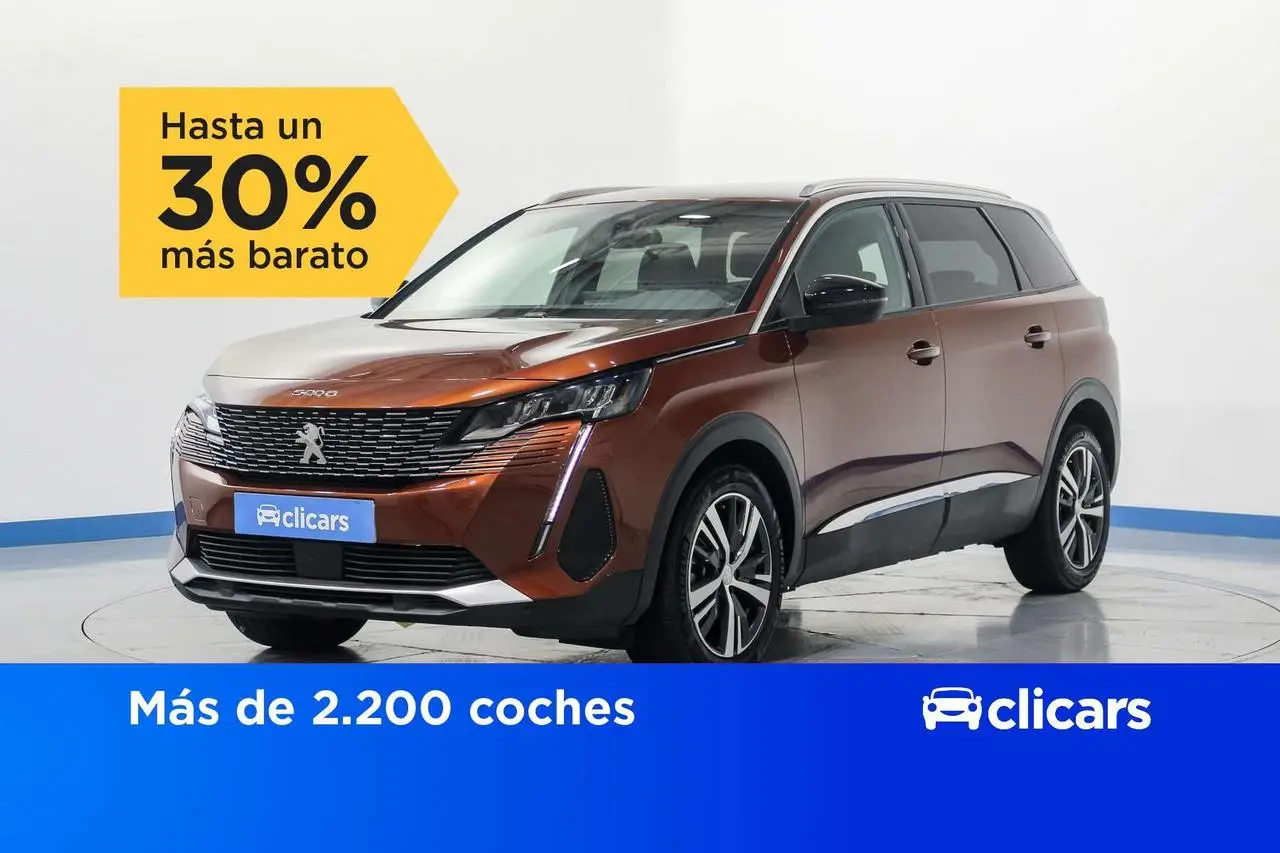 Photo 1 : Peugeot 5008 2023 Essence