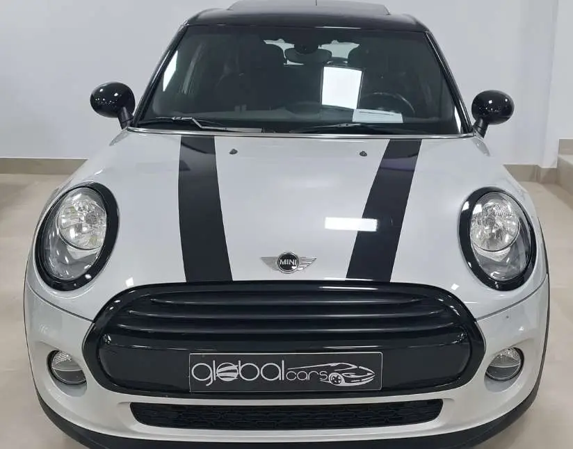 Photo 1 : Mini Cooper 2016 Petrol