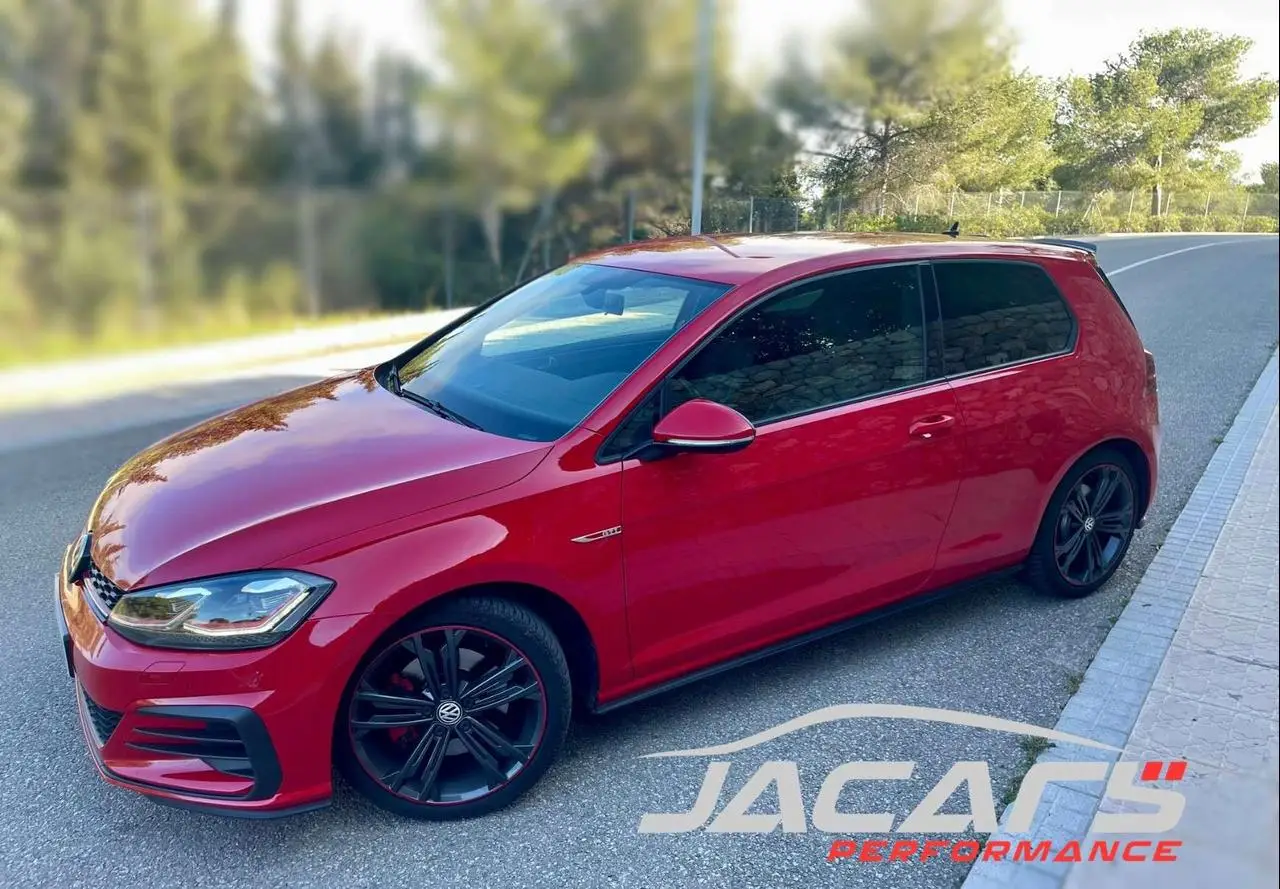 Photo 1 : Volkswagen Golf 2018 Essence