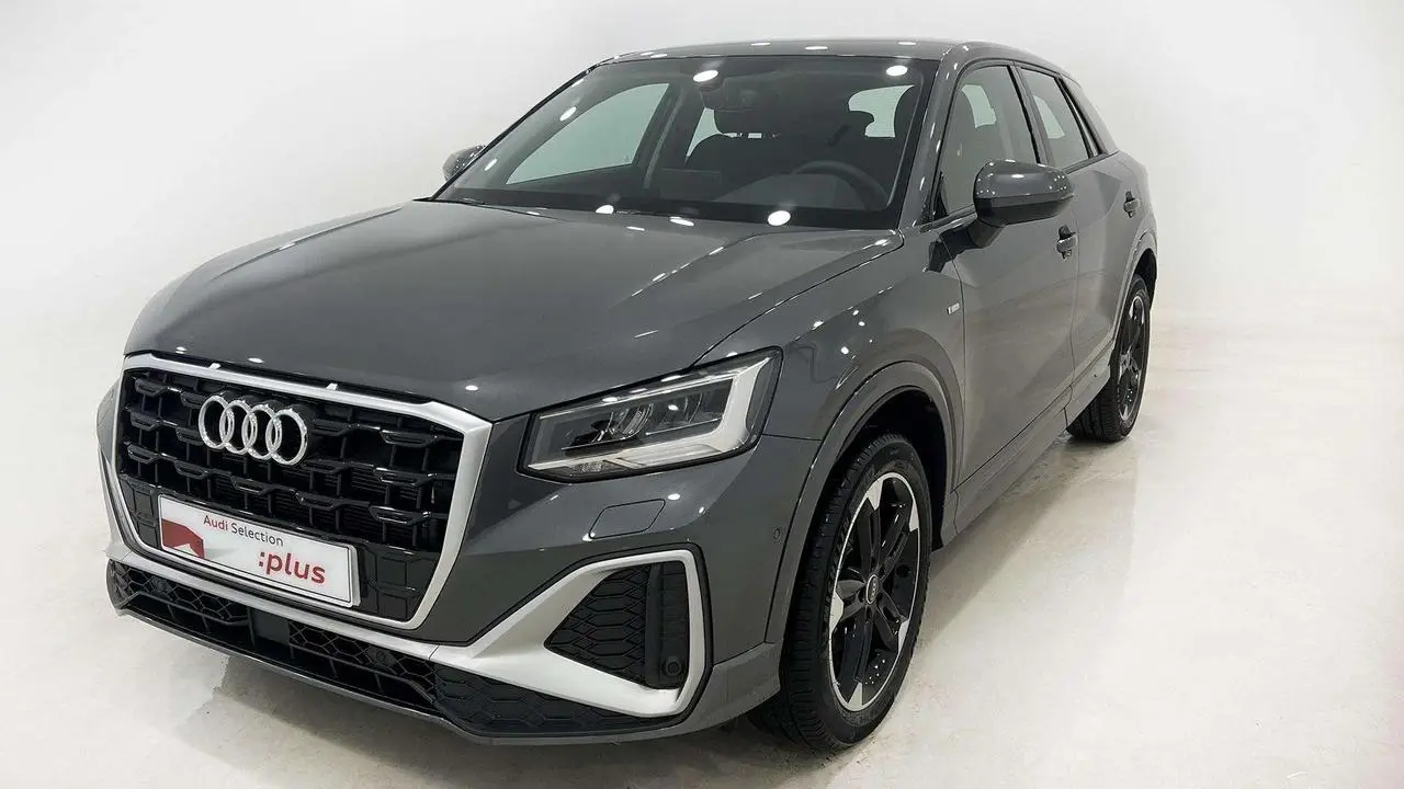 Photo 1 : Audi Q2 2022 Diesel