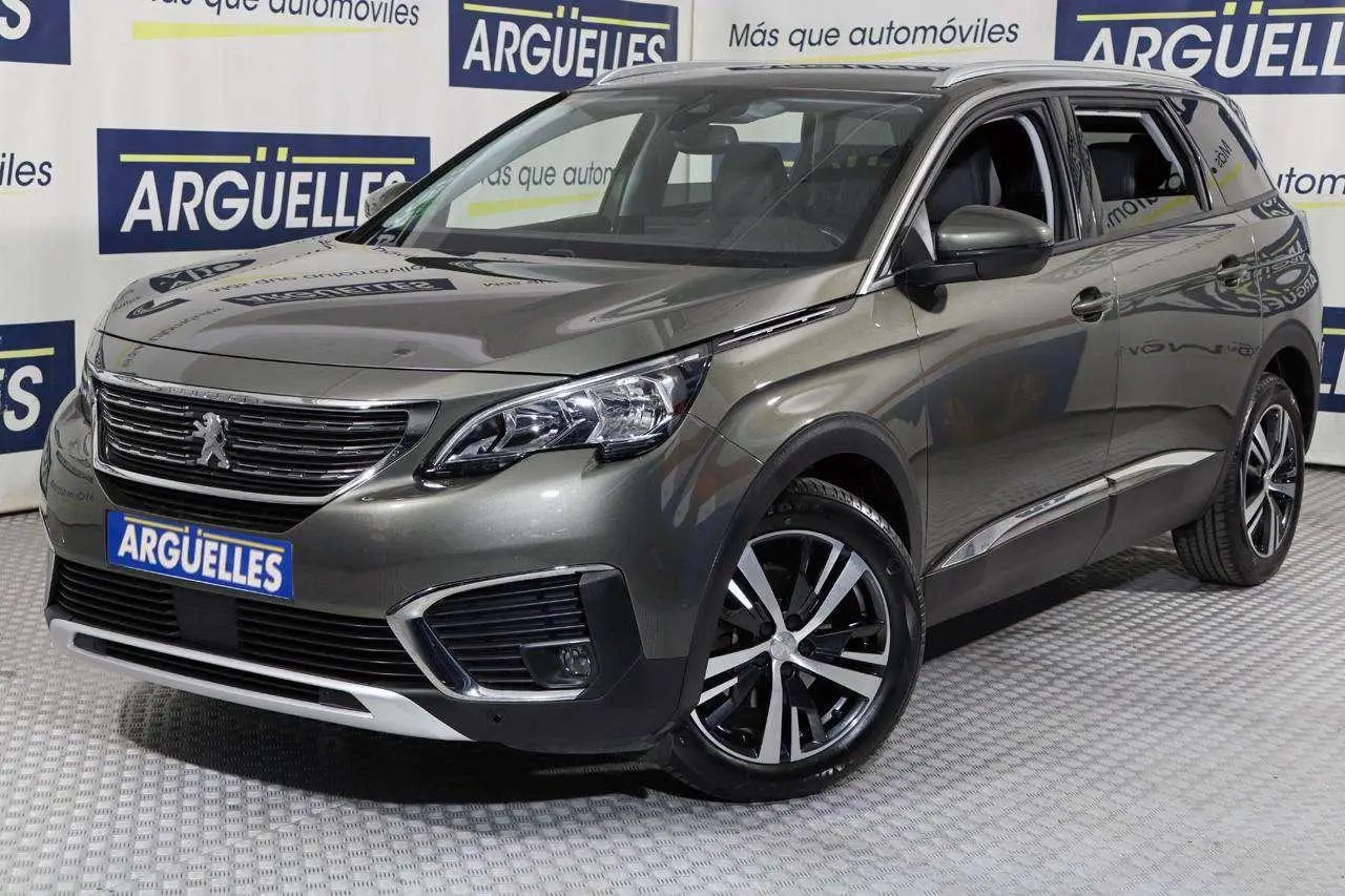 Photo 1 : Peugeot 5008 2018 Diesel