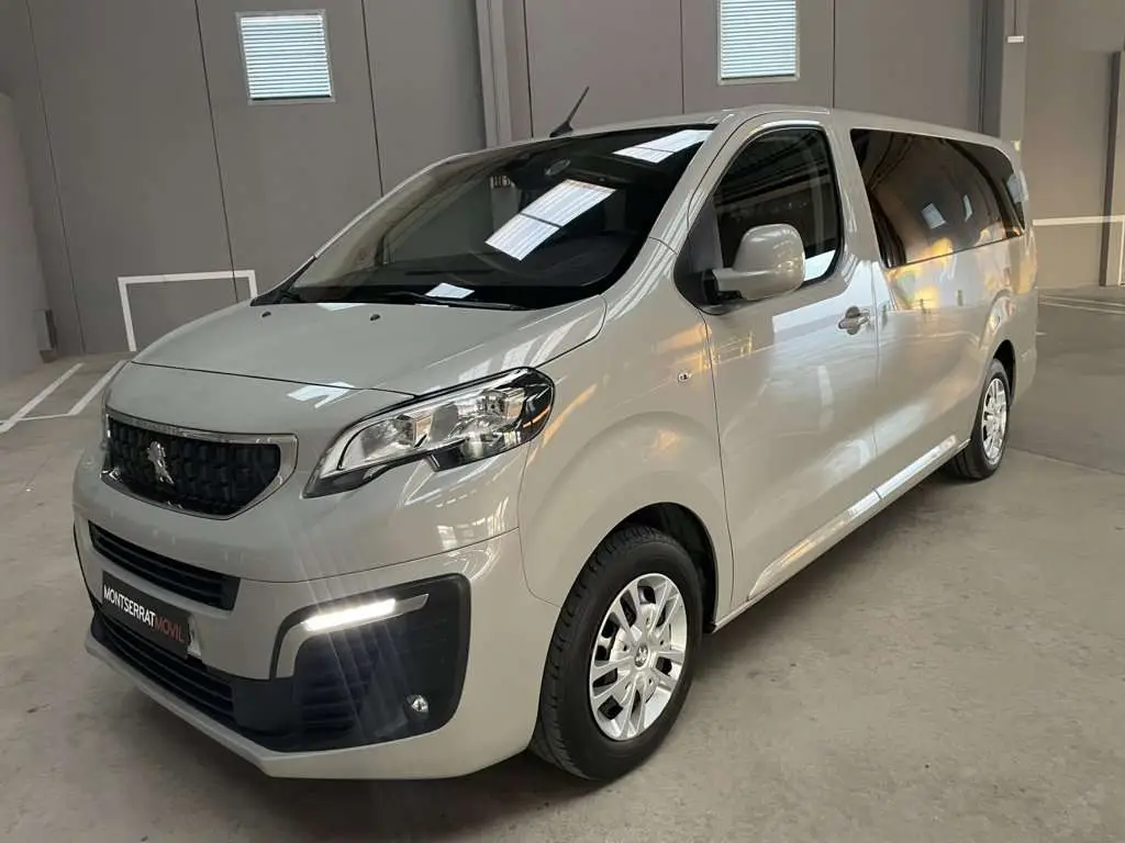 Photo 1 : Peugeot Traveller 2020 Diesel