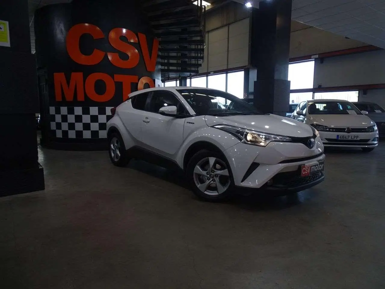 Photo 1 : Toyota C-hr 2019 Hybrid