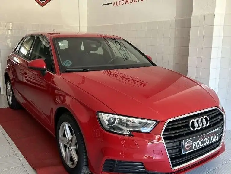 Photo 1 : Audi A3 2018 Diesel