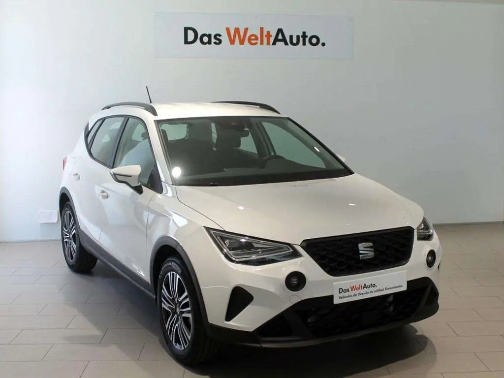 Photo 1 : Seat Arona 2023 Petrol