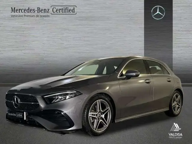 Photo 1 : Mercedes-benz Classe A 2023 Petrol