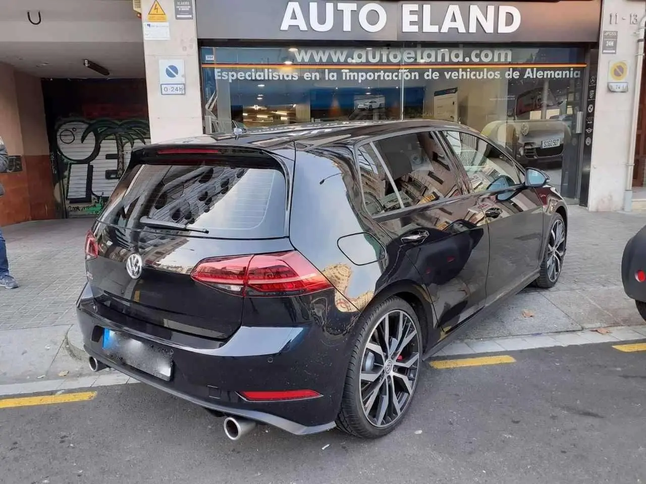 Photo 1 : Volkswagen Golf 2019 Petrol