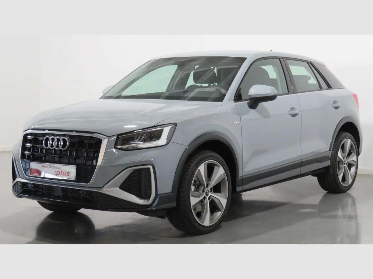 Photo 1 : Audi Q2 2022 Petrol