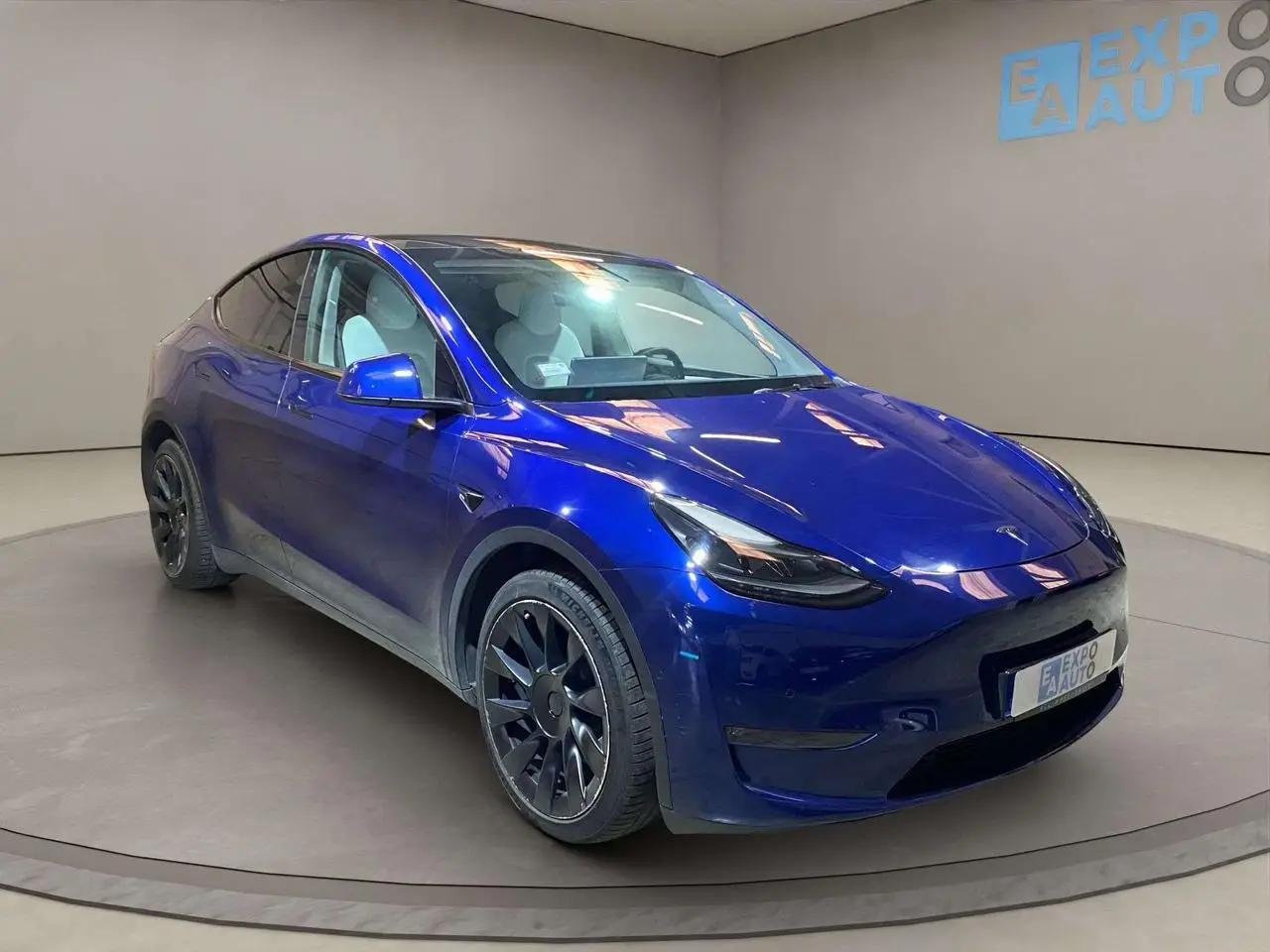 Photo 1 : Tesla Model Y 2021 Électrique