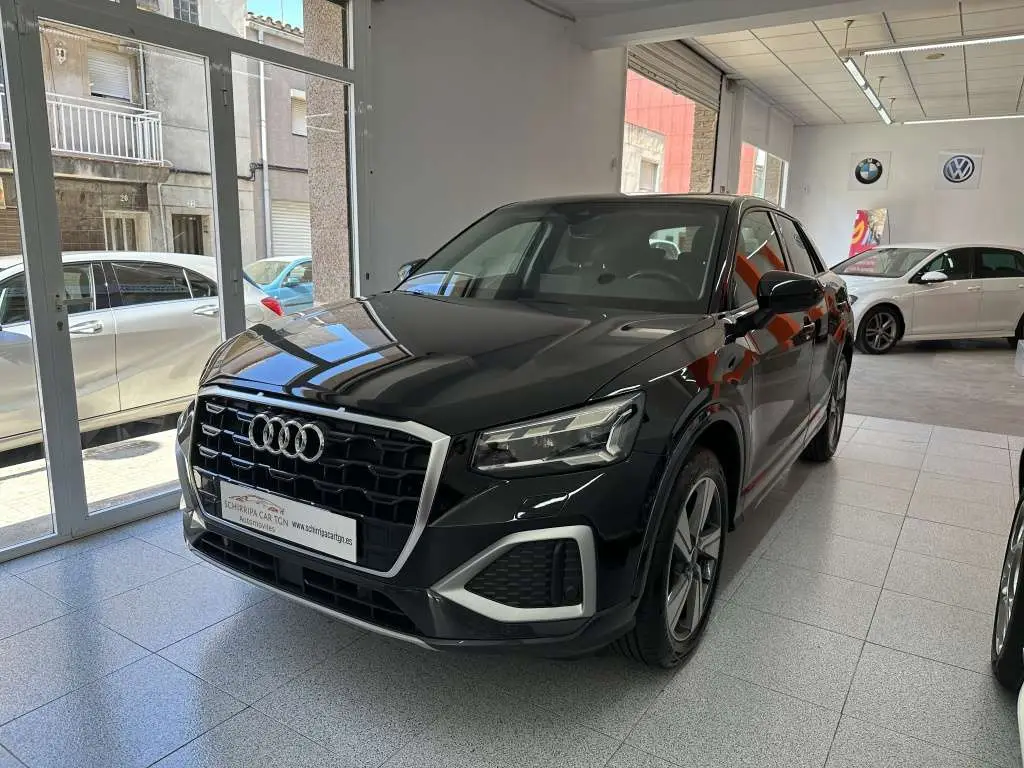 Photo 1 : Audi Q2 2021 Petrol