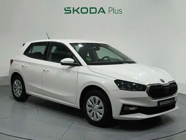 Photo 1 : Skoda Fabia 2024 Essence