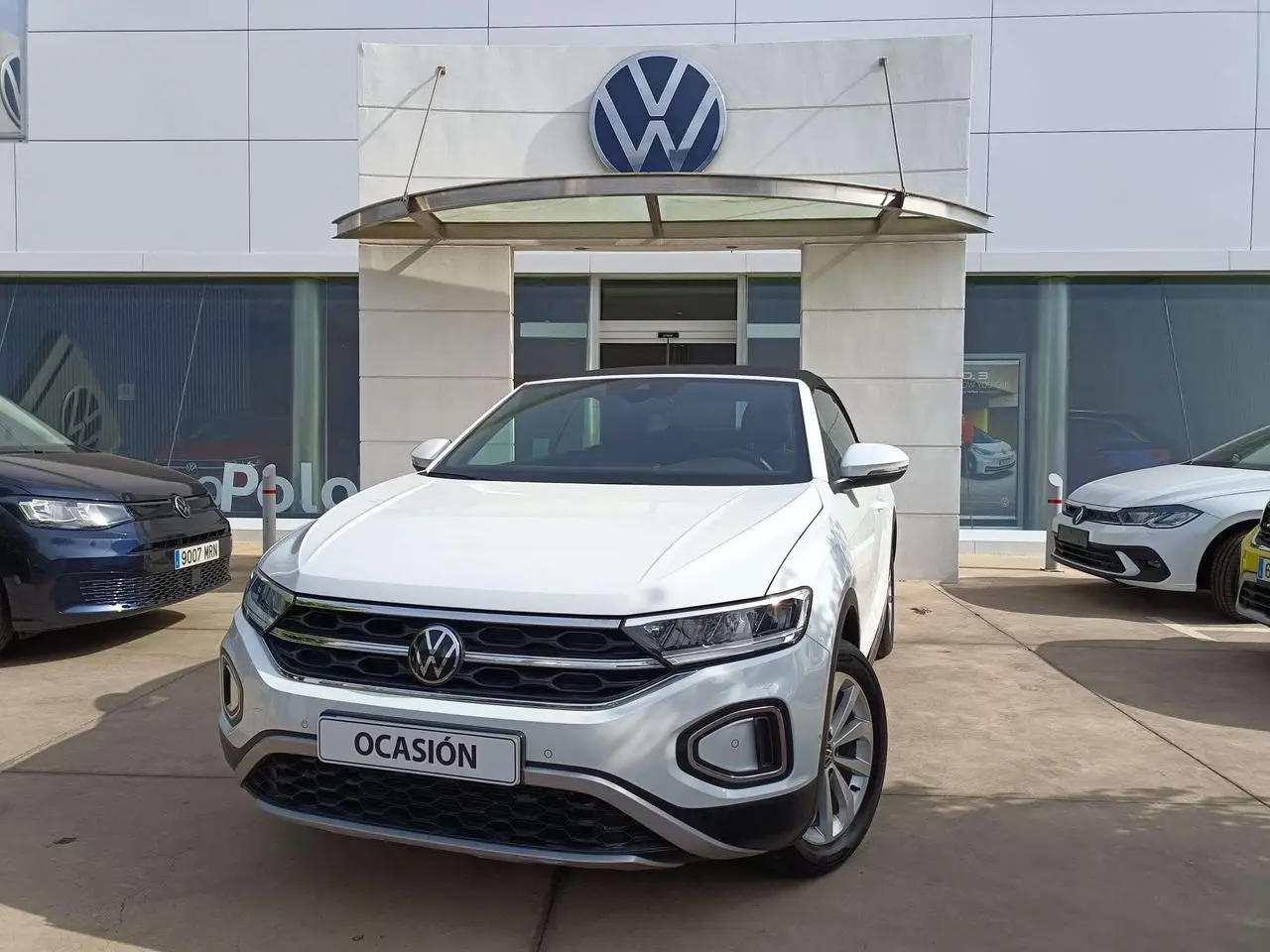 Photo 1 : Volkswagen T-roc 2022 Essence