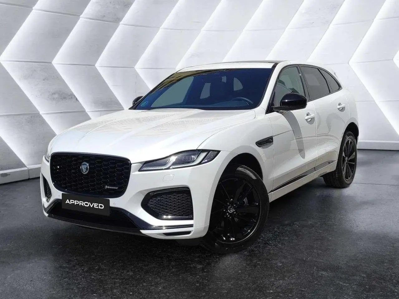 Photo 1 : Jaguar F-pace 2023 Hybride