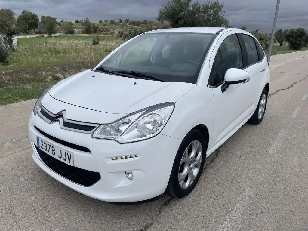 Photo 1 : Citroen C3 2015 Petrol