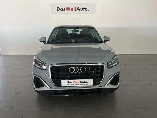 Photo 1 : Audi Q2 2023 Essence