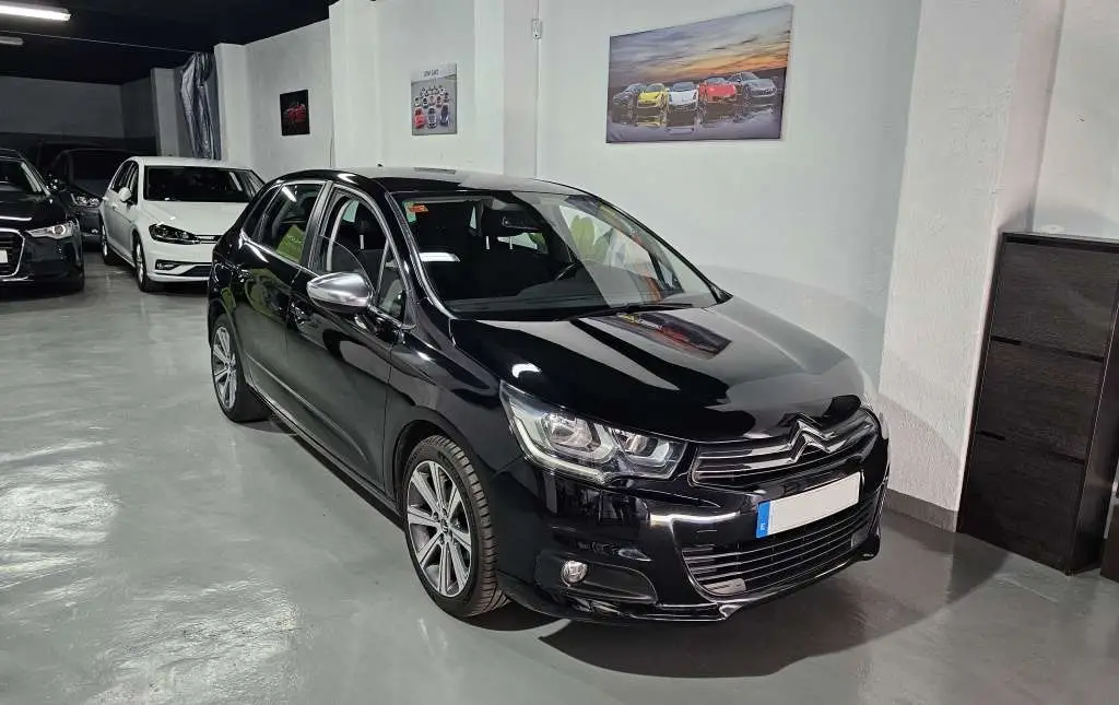 Photo 1 : Citroen C4 2016 Essence