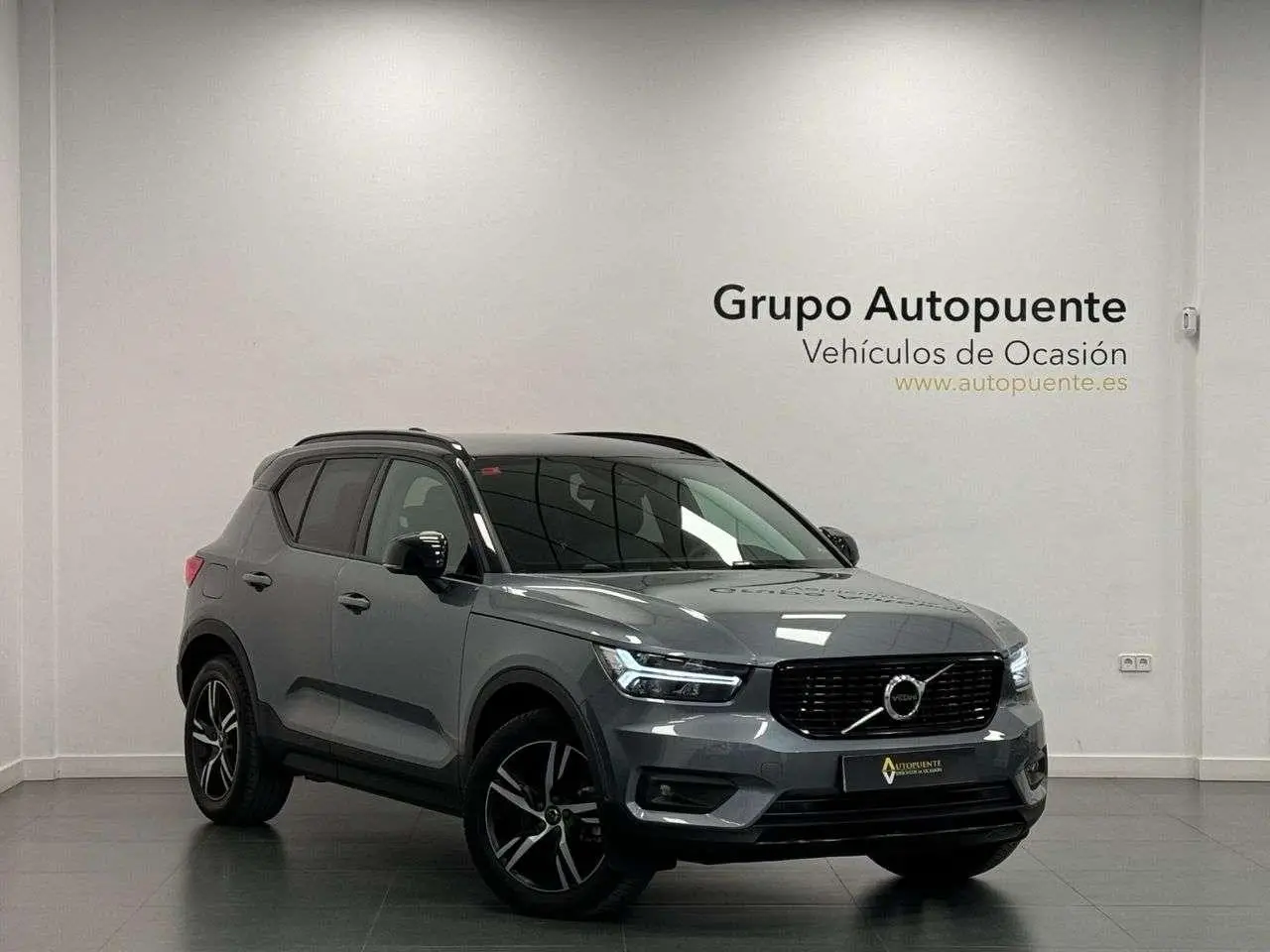 Photo 1 : Volvo Xc40 2018 Diesel