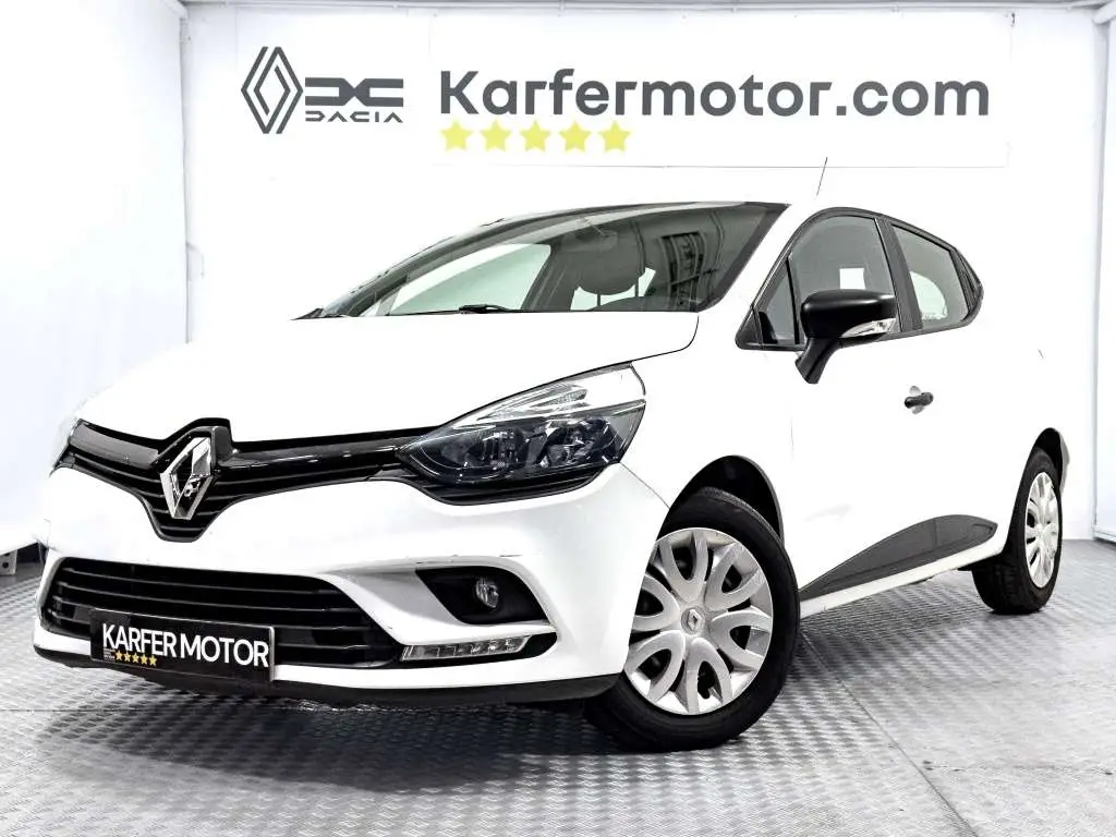 Photo 1 : Renault Clio 2019 Essence