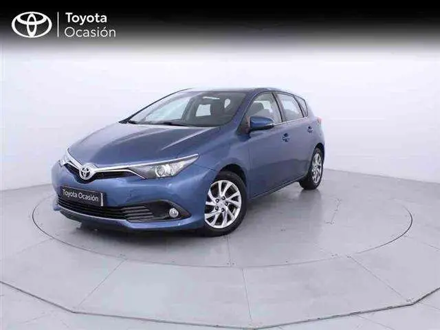 Photo 1 : Toyota Auris 2015 Diesel