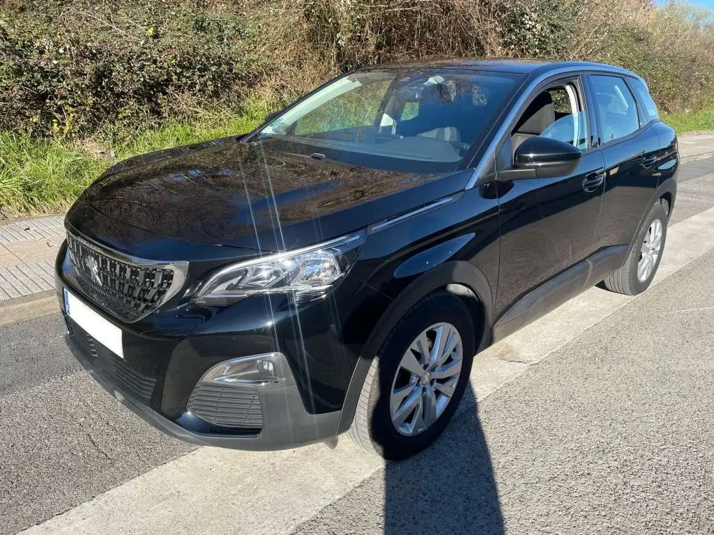 Photo 1 : Peugeot 3008 2018 Diesel