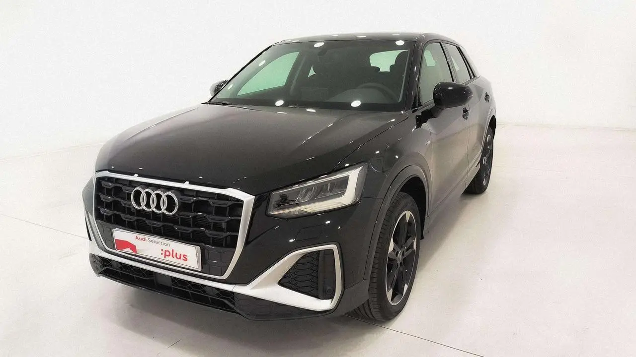 Photo 1 : Audi Q2 2024 Diesel