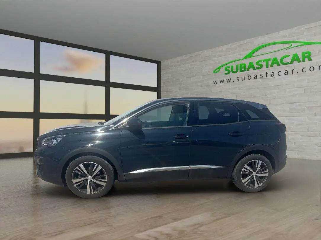 Photo 1 : Peugeot 3008 2019 Diesel