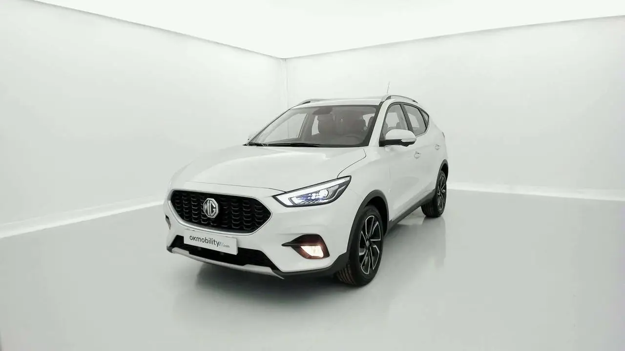 Photo 1 : Mg Zs 2023 Essence