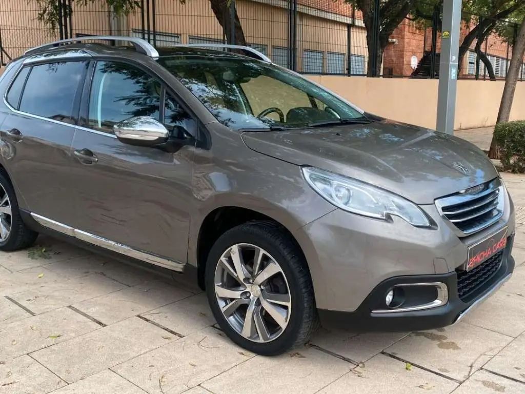 Photo 1 : Peugeot 2008 2016 Petrol